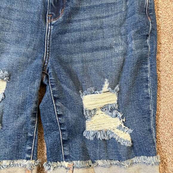 Judy Blue Jean Shorts Dark Wash Distressed Stretch Bermuda Size 29 - Picture 7 of 7